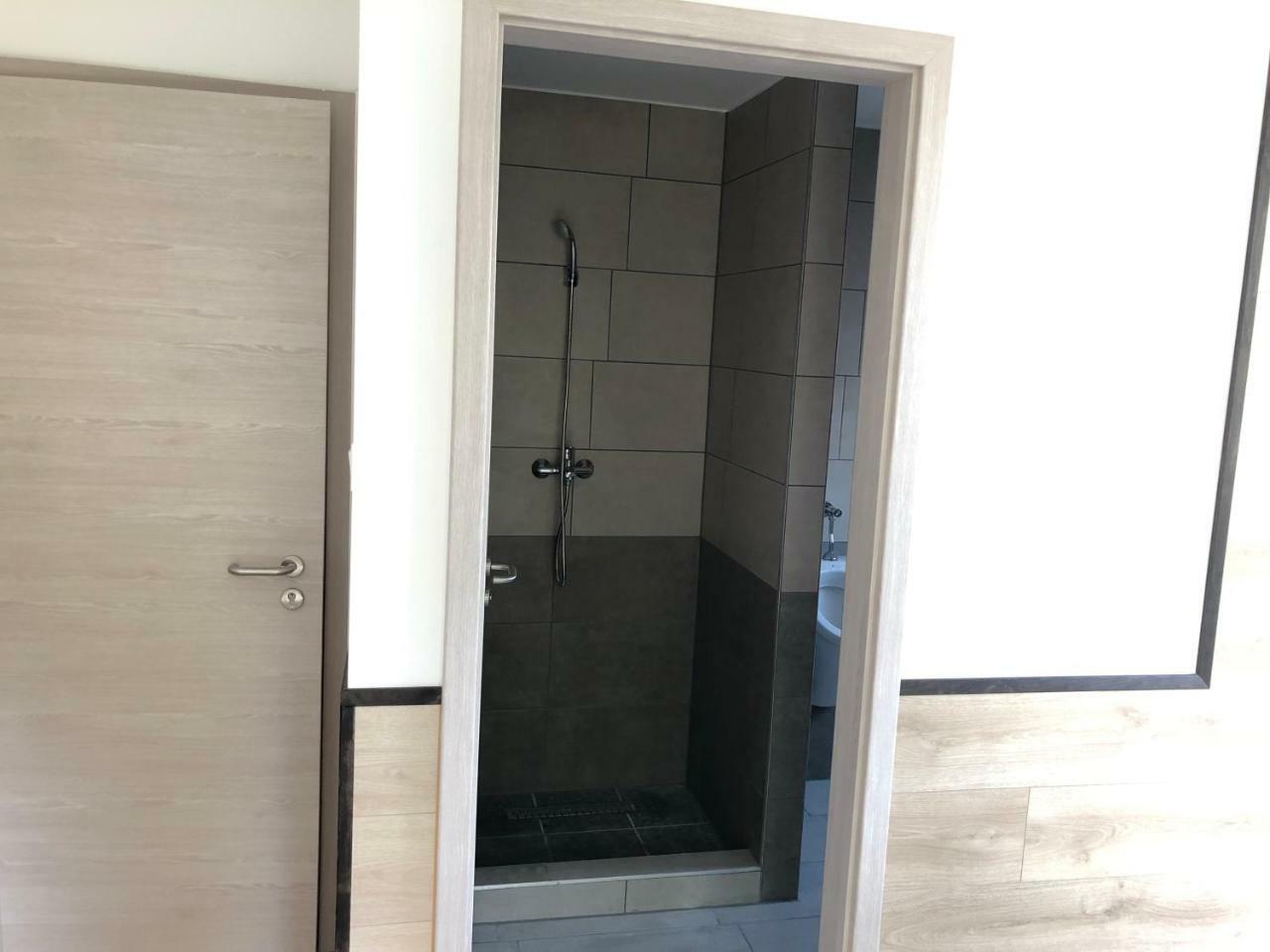 Juno Apartman Vendeghaz มิชโคลซ์ ภายนอก รูปภาพ