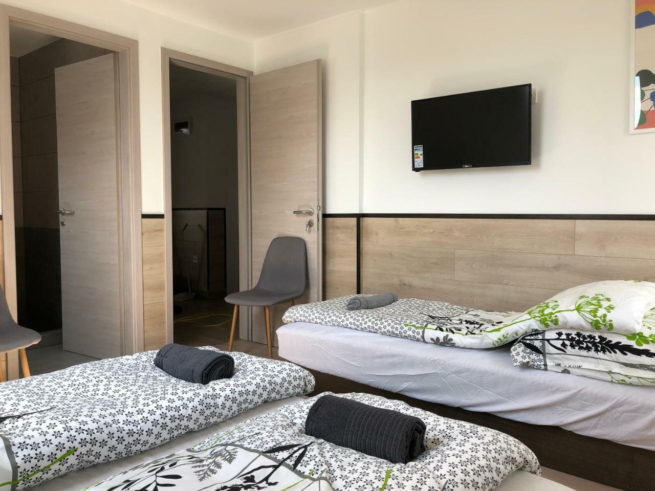 Juno Apartman Vendeghaz มิชโคลซ์ ภายนอก รูปภาพ