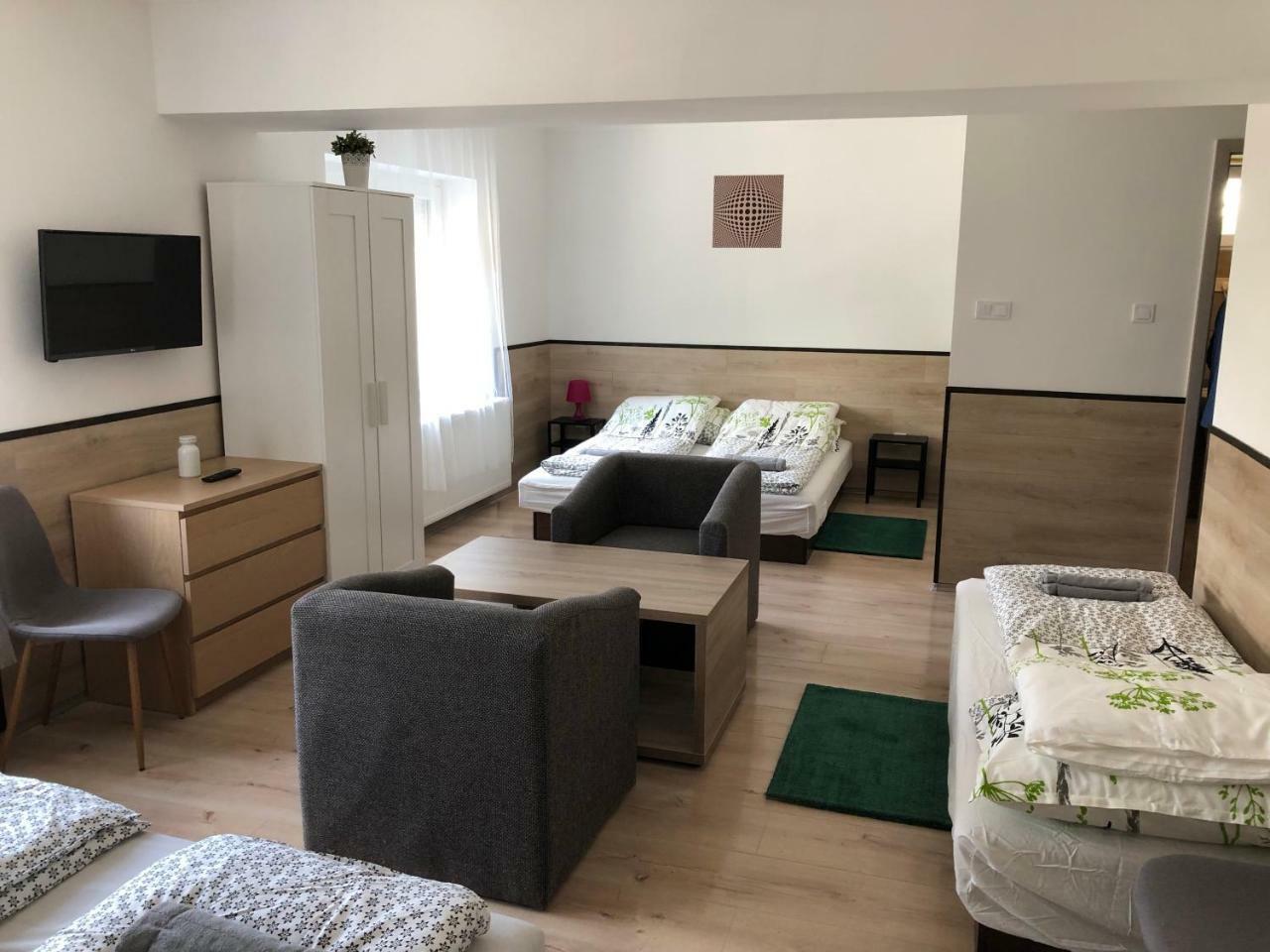 Juno Apartman Vendeghaz มิชโคลซ์ ภายนอก รูปภาพ