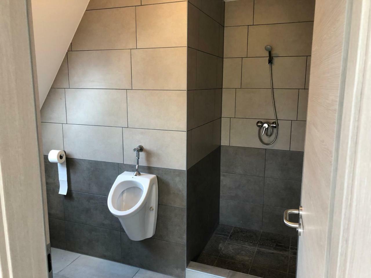 Juno Apartman Vendeghaz มิชโคลซ์ ภายนอก รูปภาพ